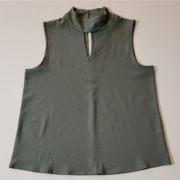 Paper Crane Keyhole Neckline Tank Blouse - Picture 1 of 9